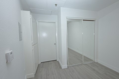 Floor plan for studio, 1 bath, 500 sqft